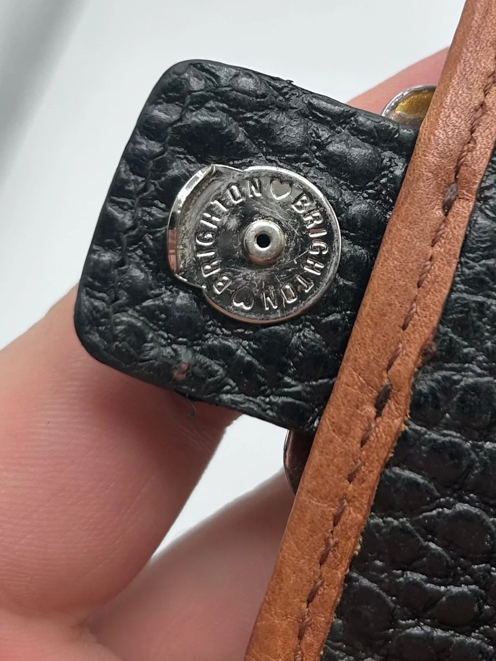 Brighton Pebbled Leather Wallet Buckle Vintage Y2k Faded Snap Button